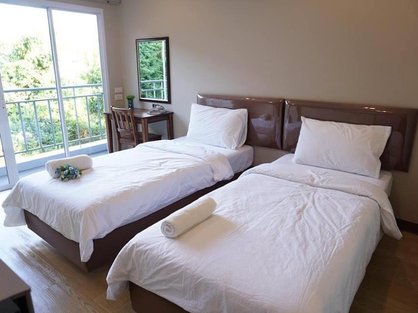 Chompu Nakarin Apartment Trang Exterior photo