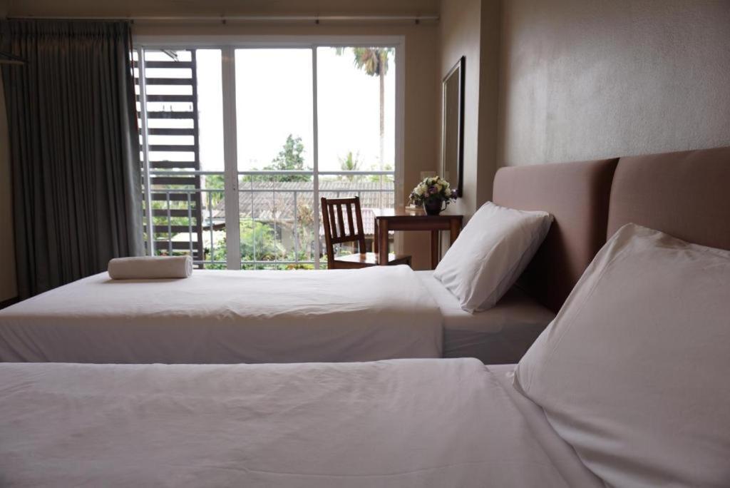 Chompu Nakarin Apartment Trang Exterior photo