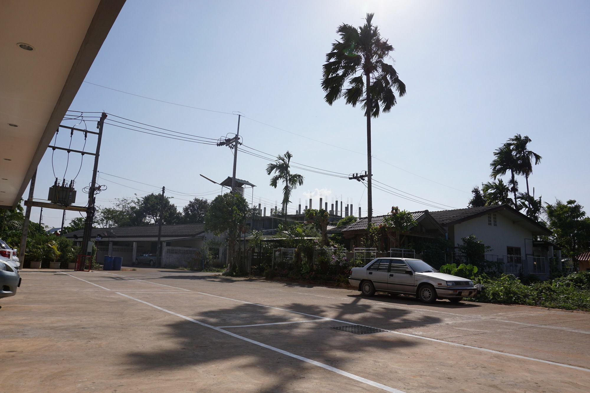 Chompu Nakarin Apartment Trang Exterior photo